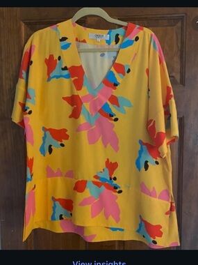 CROSBY by Mollie Burch Yellow V-Neck Floral Print Top